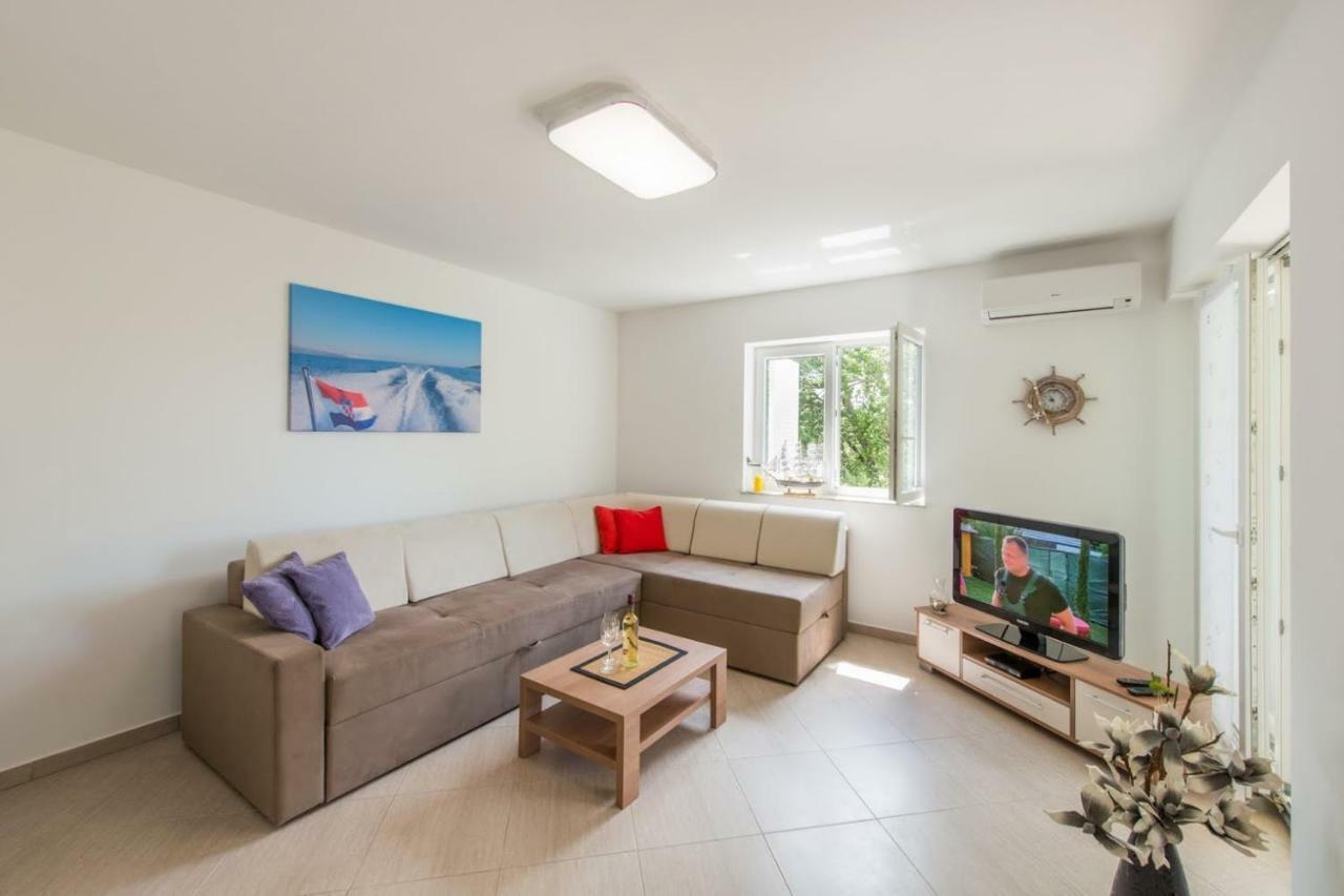 Fewo Villa Adria Barusic エクステリア 写真